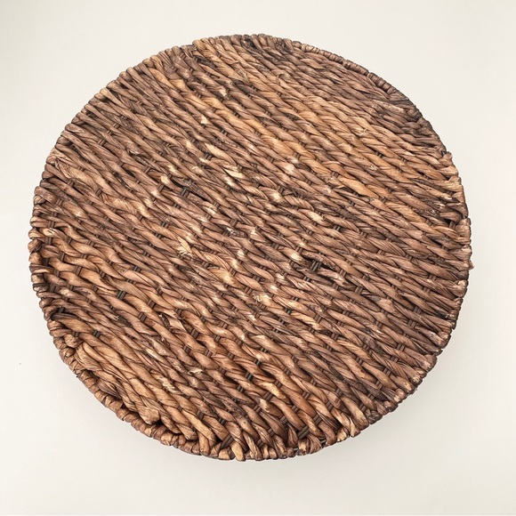 Chip and Dip Woven Basket Platter Tray in Brown 14.5” - Picture 6 of 6